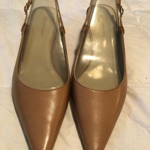 Neutral color kitten heel.